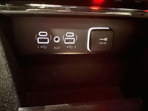 Used 2022 Jeep Grand Cherokee L Limited image 29