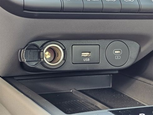 Certified 2026 Hyundai Elantra SEL Sport image 17