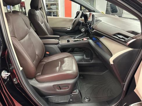 Certified 2023 Toyota Sienna Platinum AWD/4WD image 15