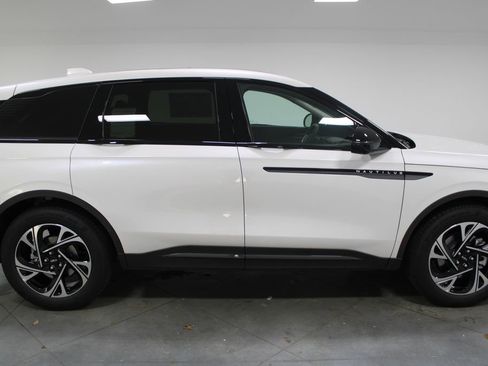 New 2026 Lincoln Nautilus Premier w/ Equipment Group 102A image 10