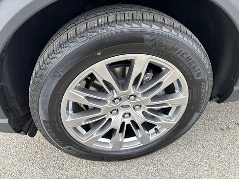 New 2026 Ford Explorer Active w/ Active Comfort Package image 16