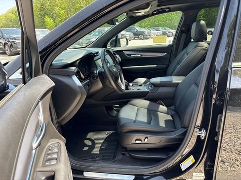 Used 2024 Cadillac XT6 Luxury w/ LPO, Floor Liner Package AWD/4WD image 26