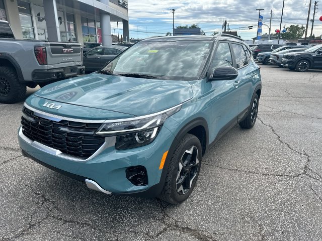 Certified 2025 Kia Seltos S AWD/4WD image 11