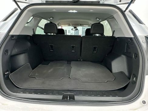 Used 2022 GMC Terrain SLE w/ Driver Convenience Package AWD/4WD image 20