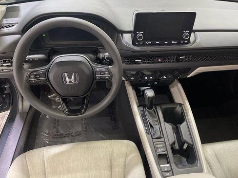 Used 2023 Honda Accord EX image 14