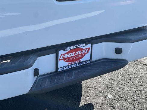 Used 2020 Nissan Frontier S image 10