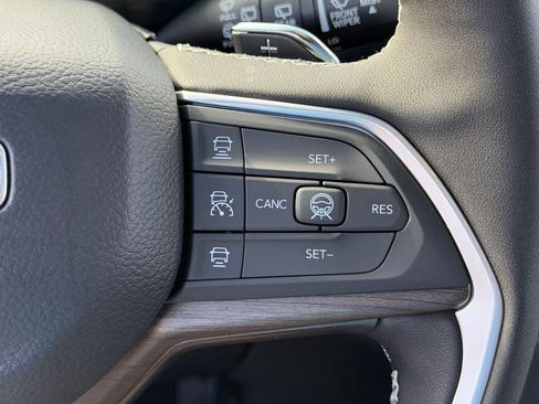 New 2026 Jeep Grand Cherokee Limited AWD/4WD image 13