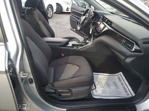 Used 2019 Toyota Camry LE image 20