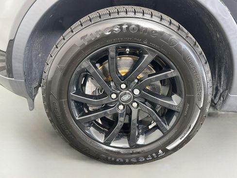 Used 2019 Land Rover Discovery Sport AWD/4WD image 38