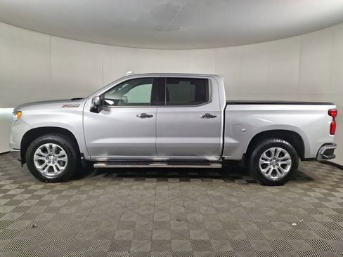 Used 2022 Chevrolet Silverado 1500 LTZ w/ LTZ Premium Package image 2