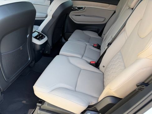 New 2027 Volvo XC90 B6 Plus AWD/4WD image 19