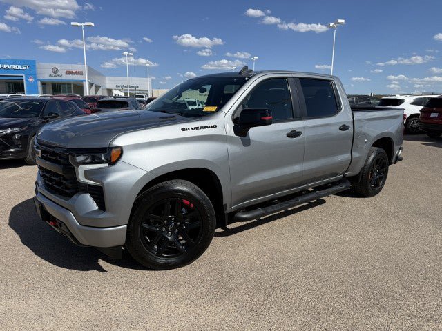 Used 2023 Chevrolet Silverado 1500 RST w/ Redline Edition RWD image 2
