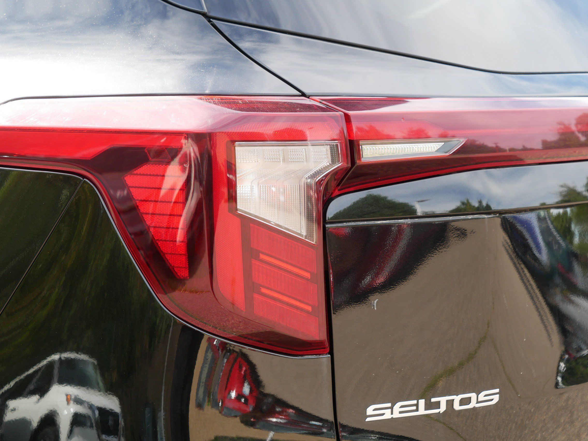 Certified 2024 Kia Seltos EX AWD/4WD image 17