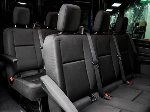 Used 2024 Mercedes-Benz Sprinter 2500 image 18