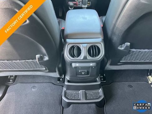 Used 2024 Jeep Wrangler Unlimited Rubicon w/ Capability Package AWD/4WD image 17