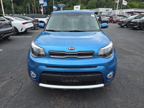 Used 2017 Kia Soul + w/ Designer's Package FWD image 2