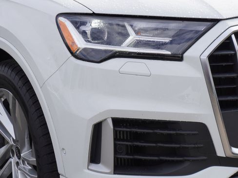 Used 2022 Audi Q7 3.0T Prestige image 3