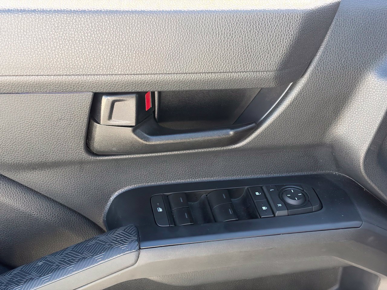 Used 2026 Toyota Tacoma SR5 RWD image 6
