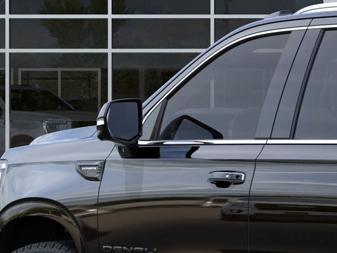New 2026 GMC Yukon XL Denali Ultimate w/ LPO, Illumination Package AWD/4WD image 12