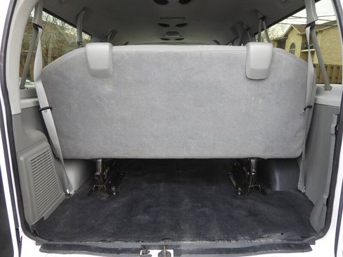 Used 2012 Ford E-350 and Econoline 350 XL image 18