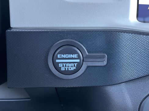 Used 2024 Ford Bronco Heritage Edition AWD/4WD image 30