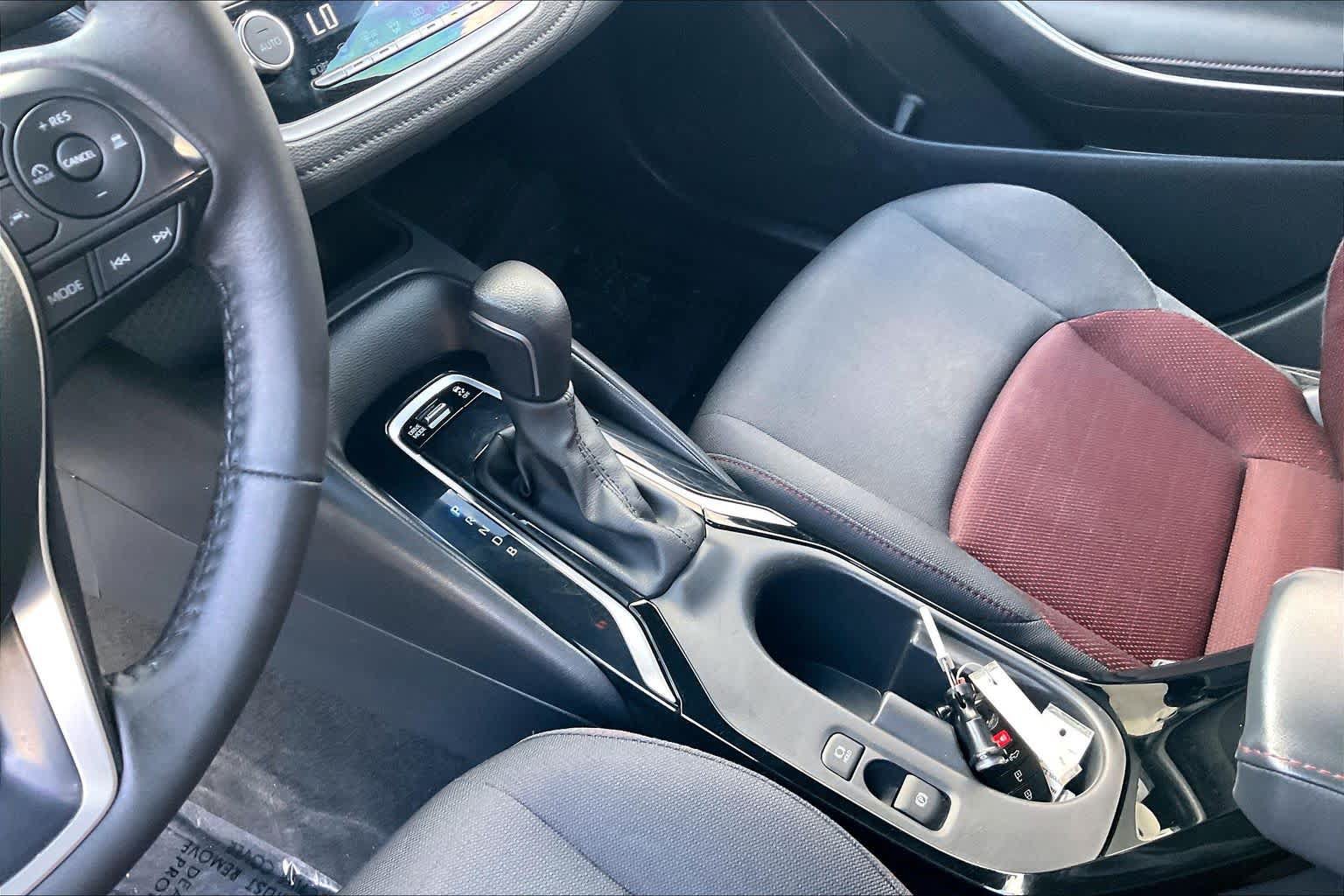 Used 2024 Toyota Corolla SE FWD image 16