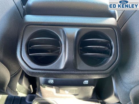 Used 2021 Jeep Gladiator Mojave w/ Cold Weather Group image 7