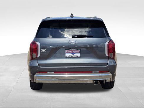Used 2024 Hyundai Palisade Calligraphy FWD image 7