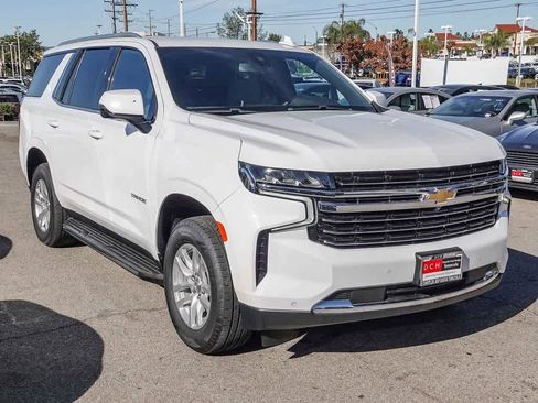Used 2022 Chevrolet Tahoe LT w/ Luxury Package image 3