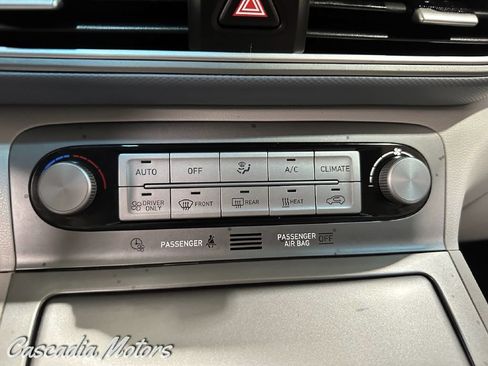 Used 2020 Hyundai Kona Limited w/ Cargo Package FWD image 40