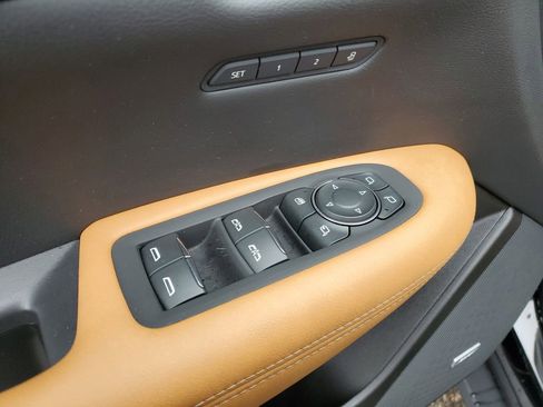 Used 2023 Cadillac XT5 Premium Luxury image 21