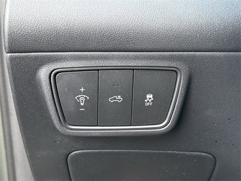 Used 2024 Hyundai Santa Cruz SE image 21