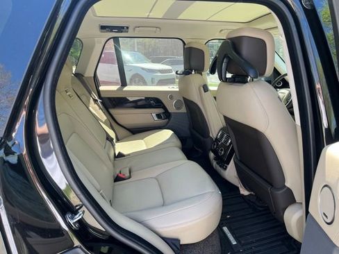 Used 2020 Land Rover Range Rover HSE image 13