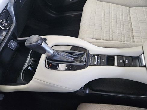 Used 2023 Honda HR-V LX image 25