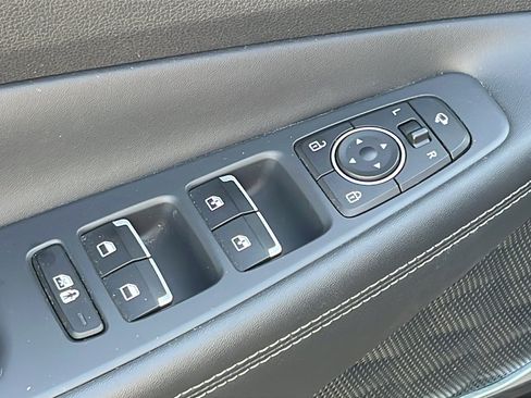 Used 2023 Hyundai Santa Fe Limited AWD/4WD image 12