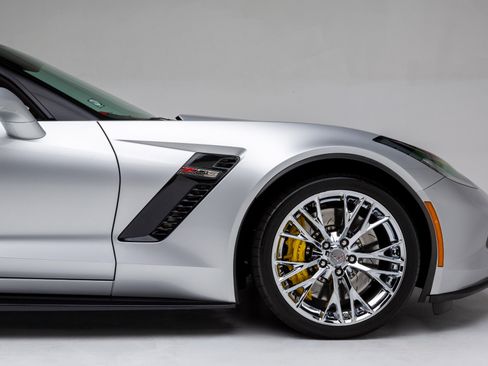 Used 2019 Chevrolet Corvette Z06 image 32