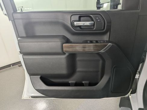 Used 2020 Chevrolet Silverado 2500 LT w/ True North Edition AWD/4WD image 9