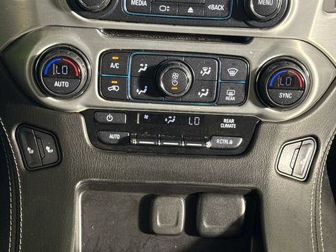 Used 2019 GMC Yukon SLT AWD/4WD image 36
