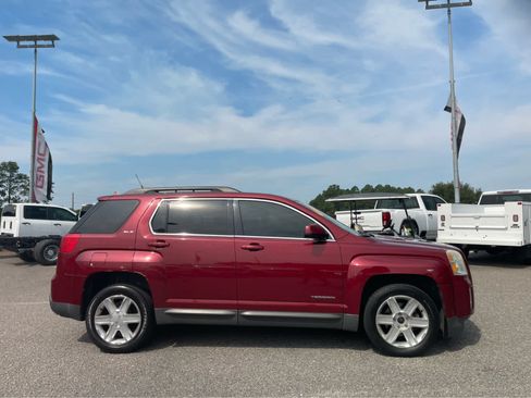 Used 2011 GMC Terrain SLE w/ Convenience Package FWD image 4