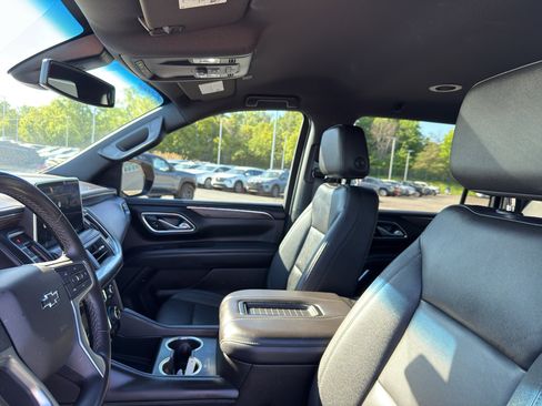 Used 2022 Chevrolet Suburban Z71 AWD/4WD image 25