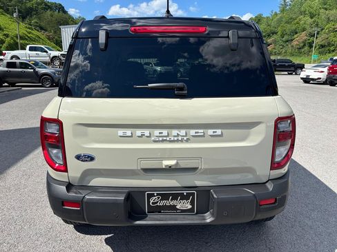 Used 2025 Ford Bronco Sport Outer Banks AWD/4WD image 3