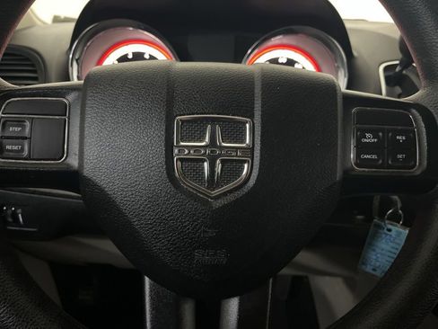 Used 2018 Dodge Grand Caravan SE FWD image 54