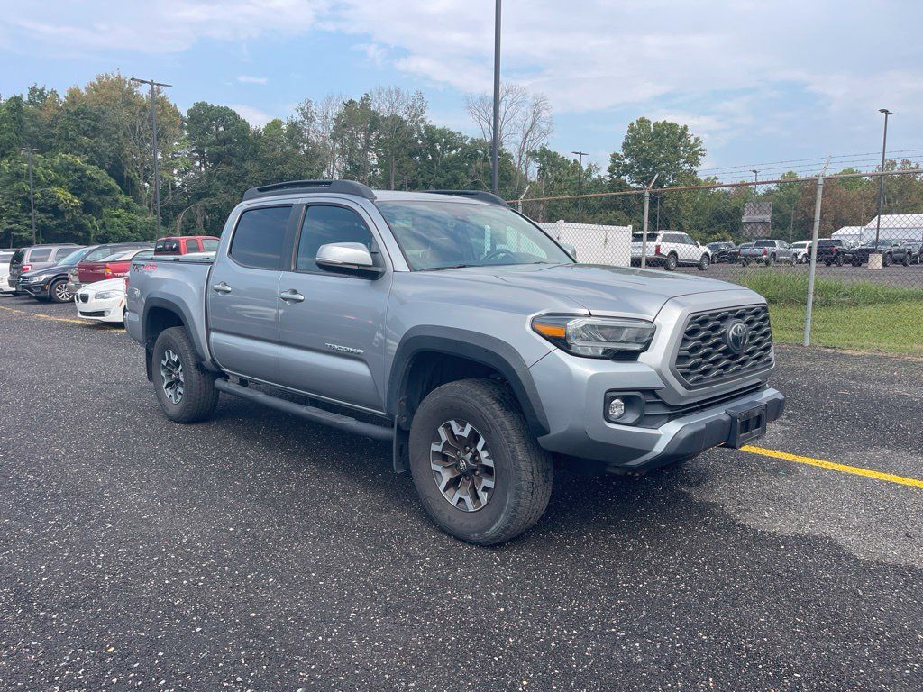 Used 2021 Toyota Tacoma TRD Off-Road w/ Technology Package AWD/4WD image 7