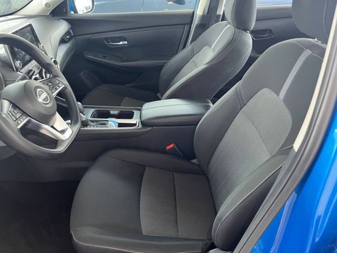 Used 2025 Nissan Sentra SV FWD image 24