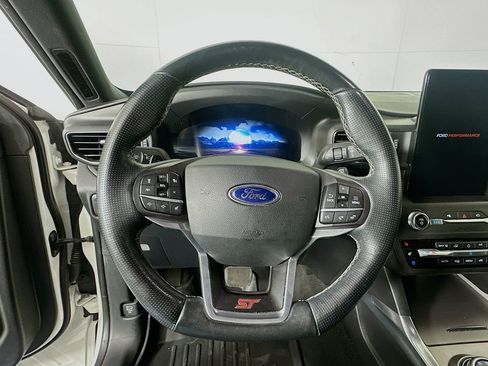 Used 2020 Ford Explorer ST w/ Premium Technology Package image 11