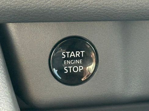 New 2026 Nissan Rogue SV image 32