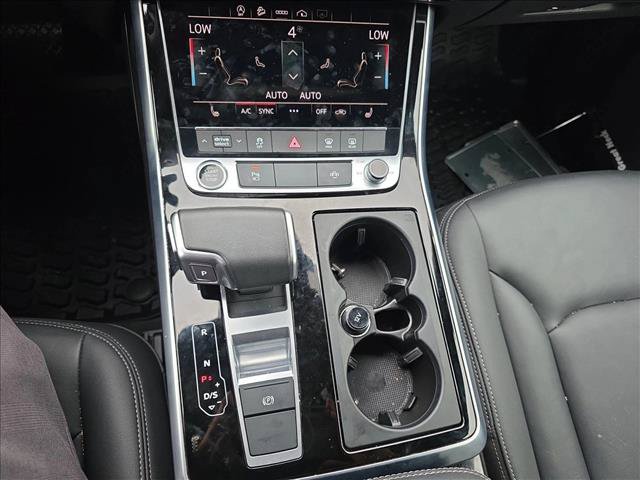 Used 2025 Audi Q7 2.0T Premium w/ Convenience Package AWD/4WD image 12