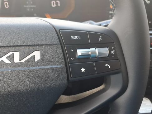 New 2026 Kia Sportage EX FWD image 24