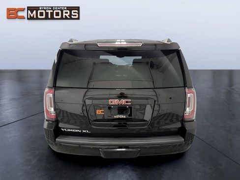 Used 2020 GMC Yukon XL SLT w/ Premium Edition AWD/4WD image 5
