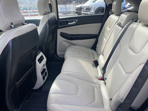 Used 2018 Ford Edge Titanium w/ Equipment Group 302A image 19